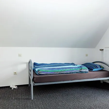 Spacious Holiday In Hulsa With Private Garden Feriehus Homberg (Schwalm-Eder)